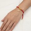 th-11134207-81ztk-mnfbdwa9rncz1f.jpg สร้อยข้อมือเชือกแดง ด้ายแดงมงคล + จี้ม้าโยก เสริมโชคลาภ ความก้าวหน้า ความสำเร็จ ปรับขนาดได้ สายมู น่ารัก