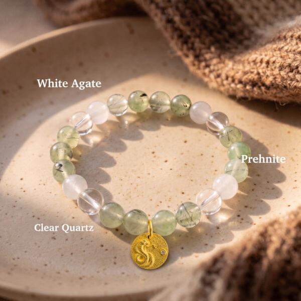 7 กำไลหินมงคล พรีไนต์ (Prehnite) เสริมสมดุล ฟื้นฟูจิตใจ จี้นักษัตรชุบทอง เงินแท้ S925 รุ่น Glow