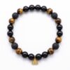กำไลหินมงคล แบล็กอาเกต Black Agate ปกป้องคุ้มครอง เสริมความมั่นใจ จี้ซาฮะเงินแท้ S925 รุ่น Trinity